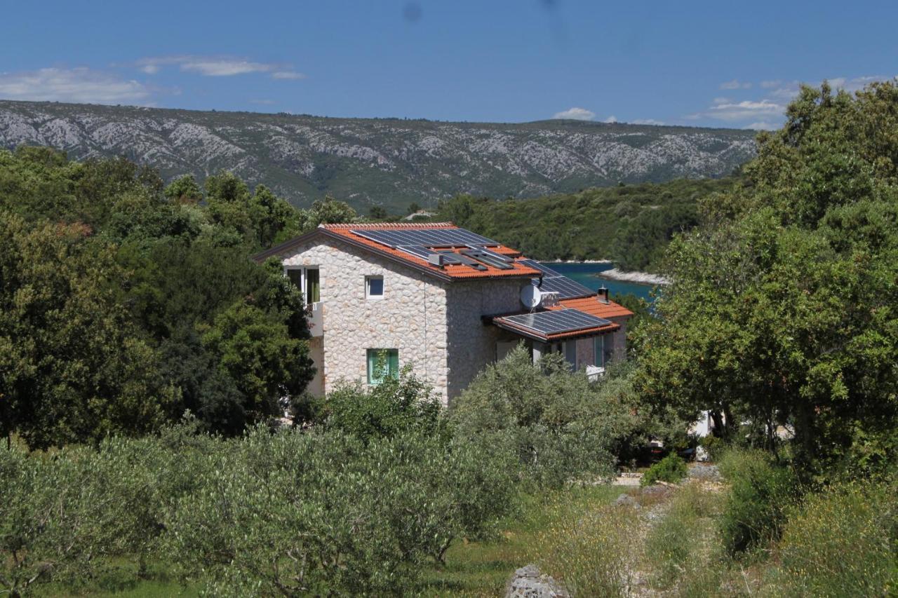 Seaside Secluded Apartments Cove Karkavac - Scedro, Hvar - 8801 Jelsa  Esterno foto