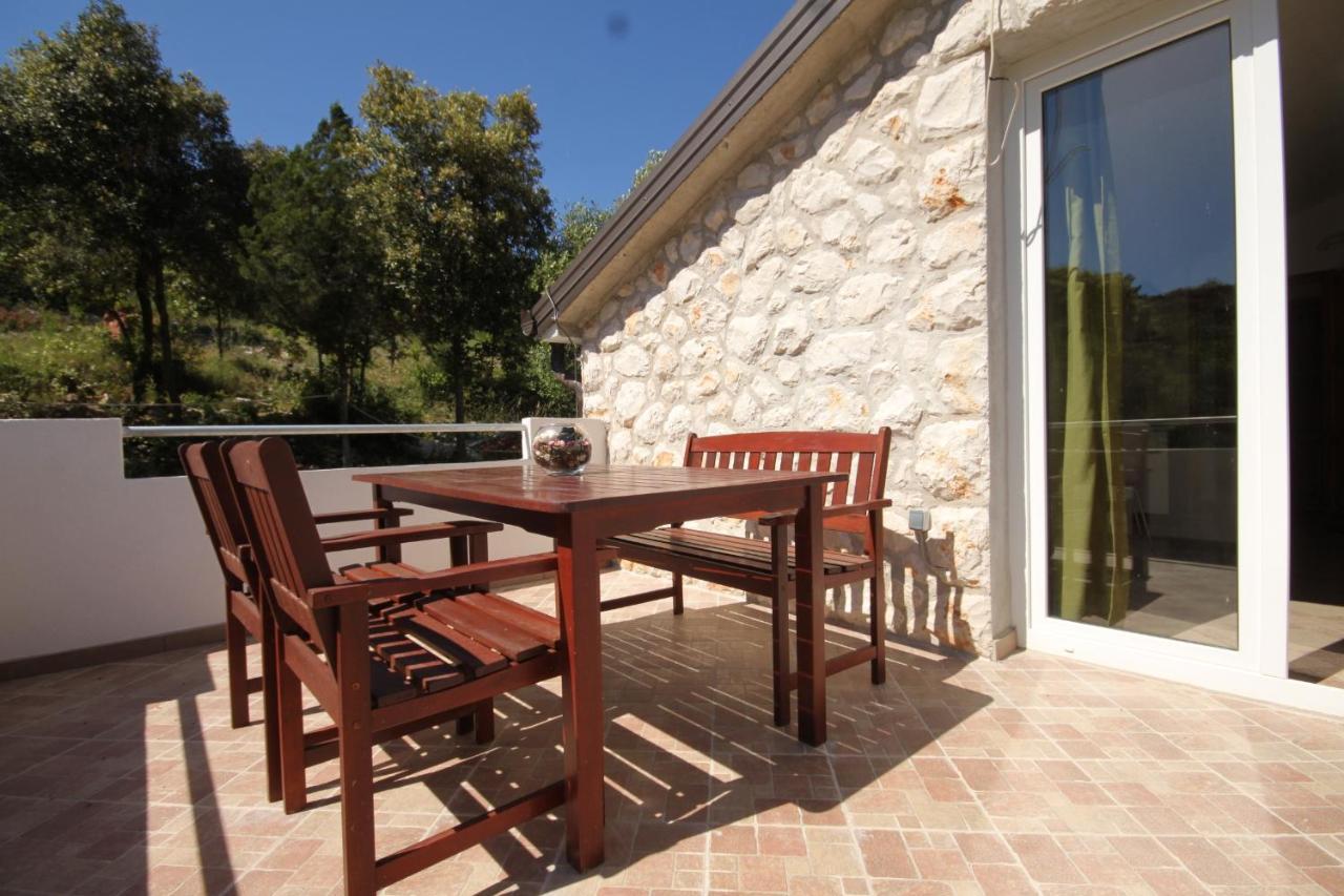 Seaside Secluded Apartments Cove Karkavac - Scedro, Hvar - 8801 Jelsa  Esterno foto